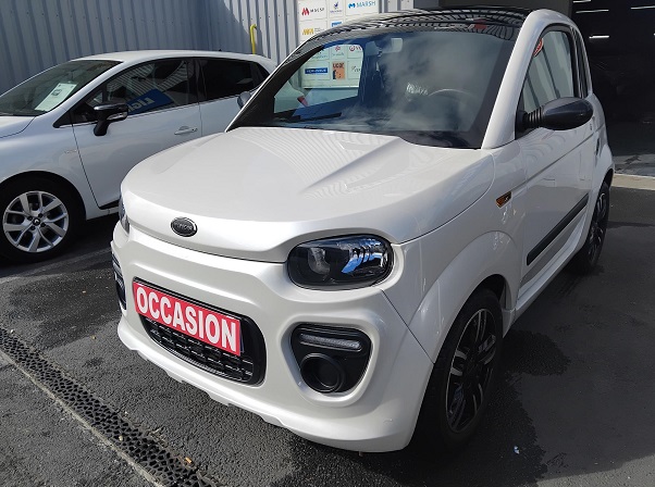 MICROCAR DUE DCI BLANC NACRE TOIT NOIR