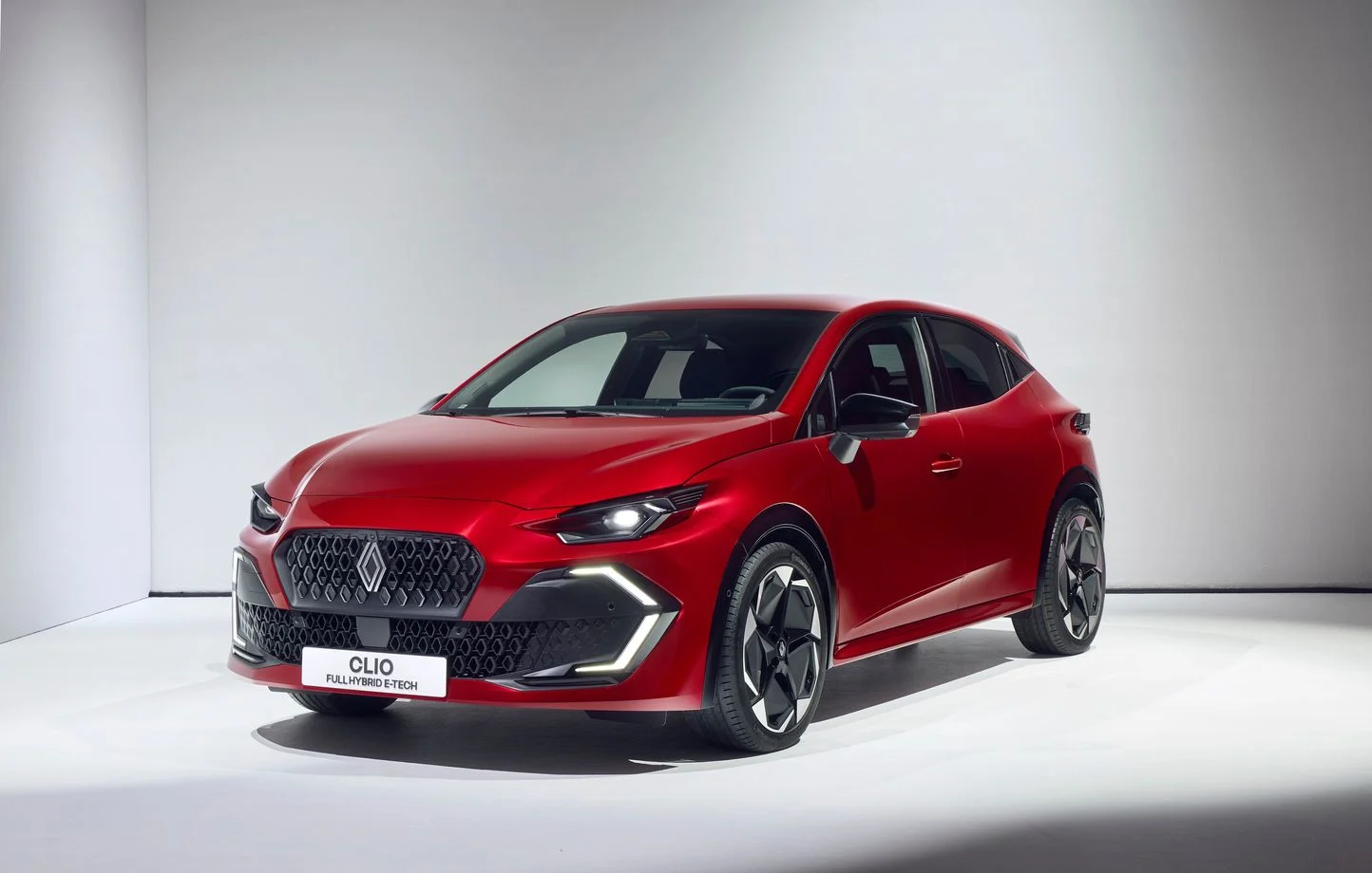 Renault Clio : 35 ans d’histoire et une 6ᵉ génération qui bouscule les codes