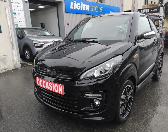 Ligier js 50 dci noir intense